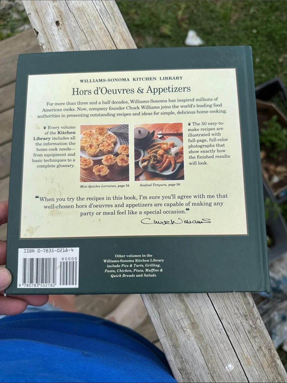 Williams Sonoma Hors d'Oeuvres & Appetizers Cookbook - Red Cover